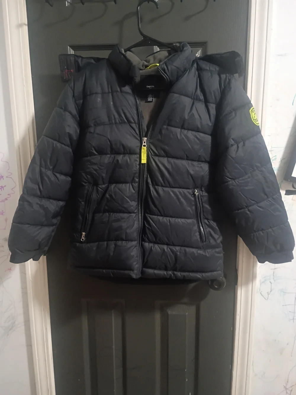 GAPKIDS Navy Kids Quilted Puffer Jacket with Lime Zipper Accent